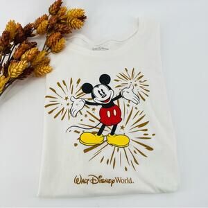 Disney tee size 1x